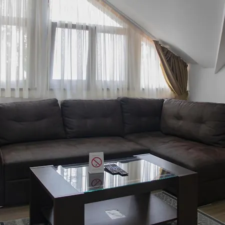 Rajacki Konaci Bed & Breakfast Polom
